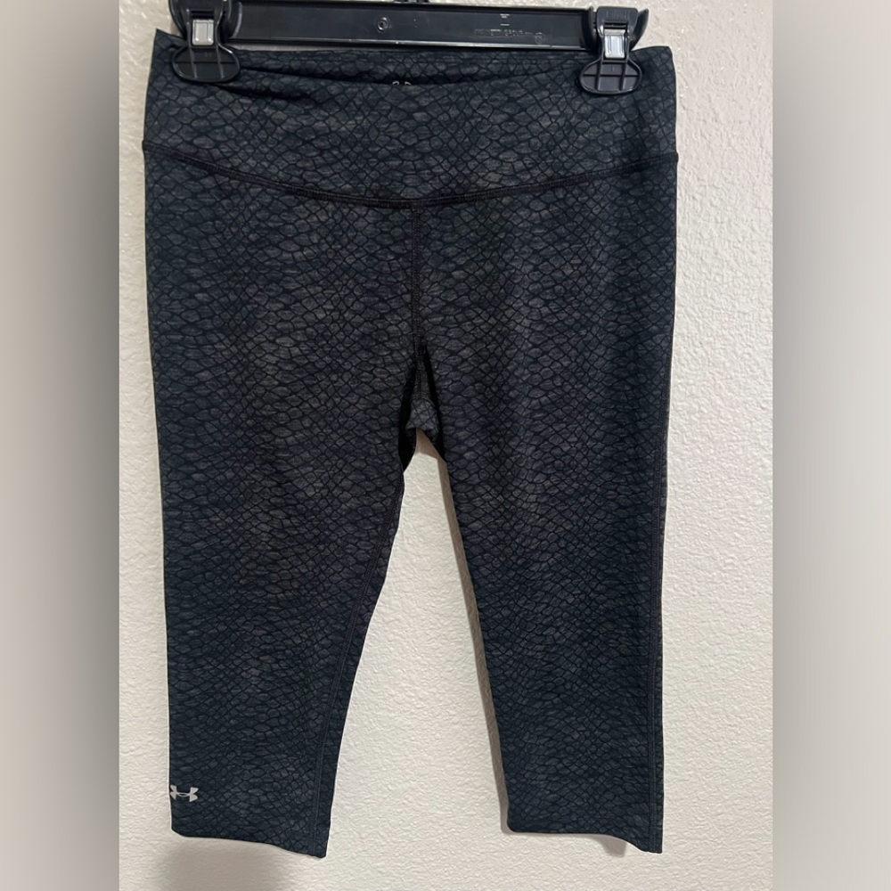 Under Armour Black Patterned Capris